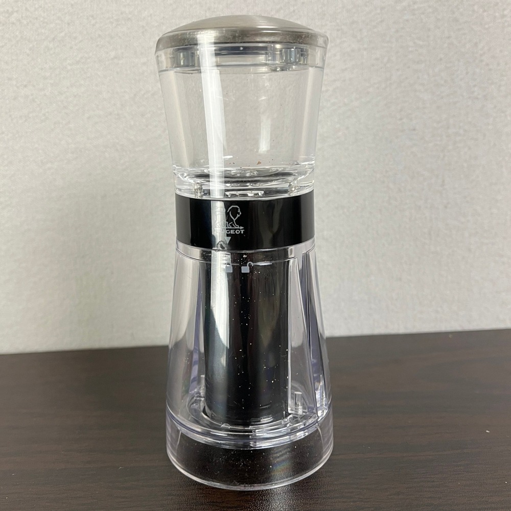 Peugeot Goa Nutmeg Mill Acrylic Manual‎ Grinder